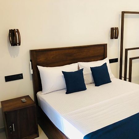 Devon Surf . Inn - Hiriketiya Dikwella Ngoại thất bức ảnh