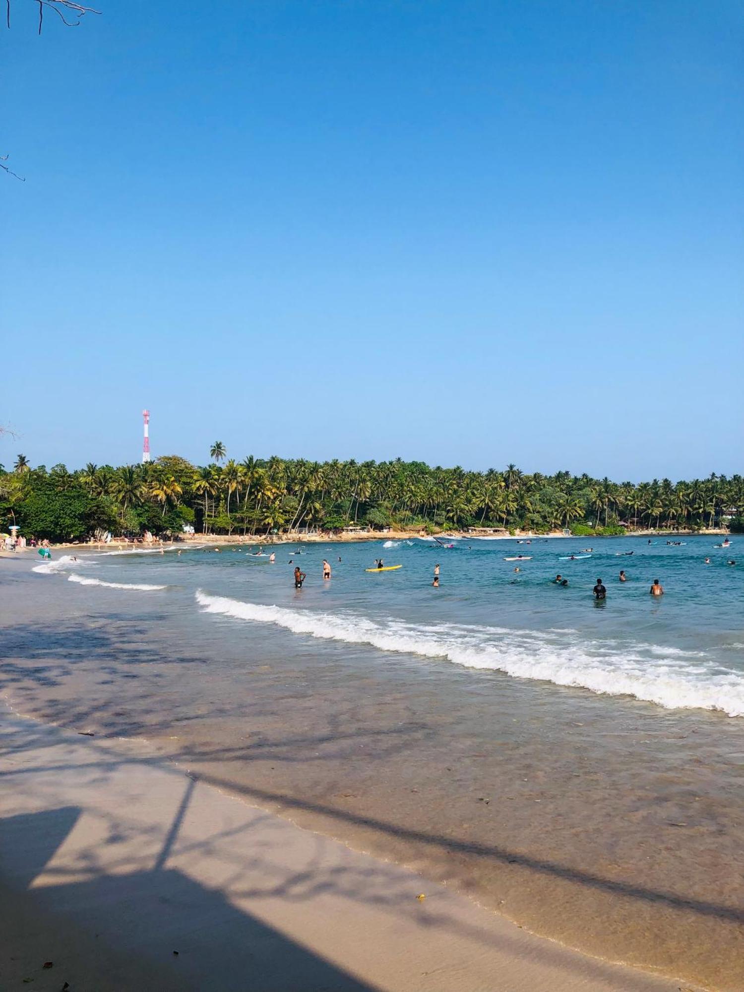 Devon Surf . Inn - Hiriketiya Dikwella Ngoại thất bức ảnh
