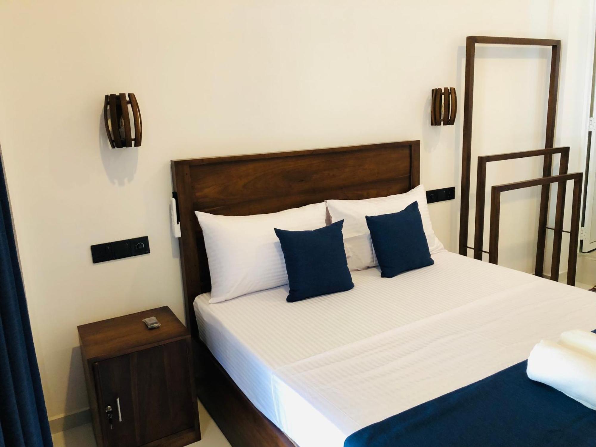 Devon Surf . Inn - Hiriketiya Dikwella Ngoại thất bức ảnh