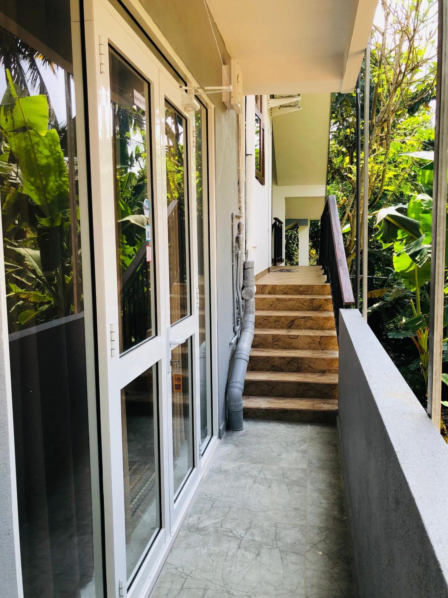 Devon Surf . Inn - Hiriketiya Dikwella Ngoại thất bức ảnh