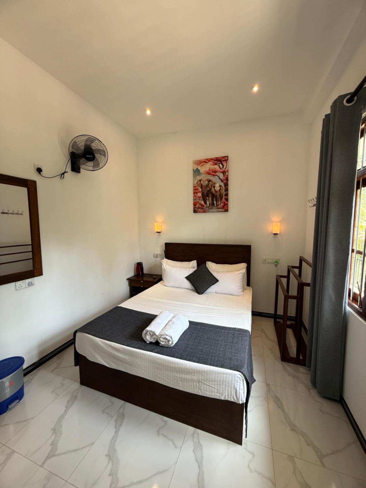 Devon Surf . Inn - Hiriketiya Dikwella Ngoại thất bức ảnh
